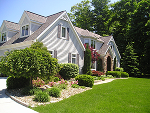 Landscapers and Lawncare Services in Zanesville, OH